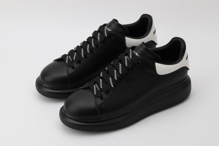 alex mcqu sneakers