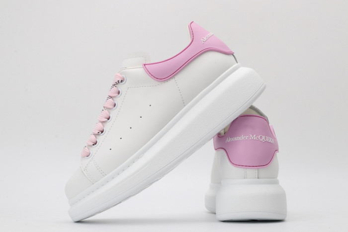 alex mcqu sneakers