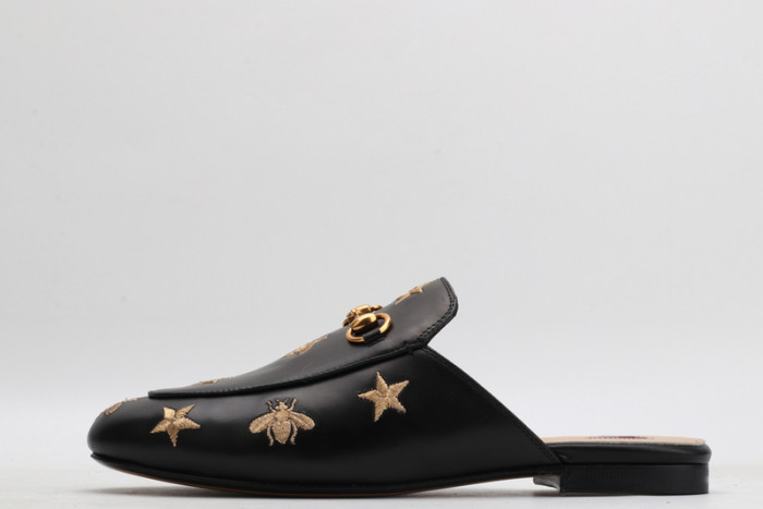 guc loafer