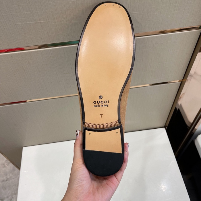 guc loafer