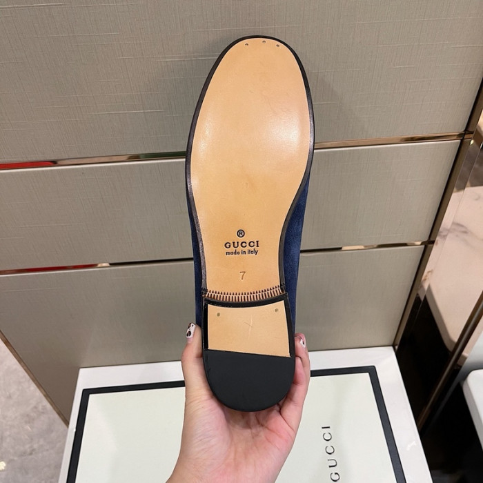 guc loafer