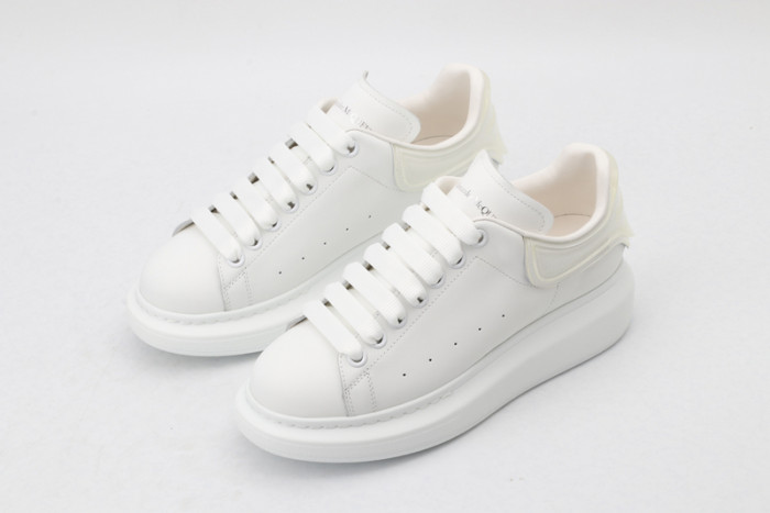 alex mcqu sneakers