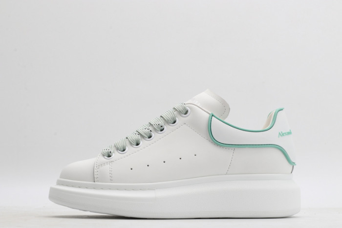 alex mcqu sneakers