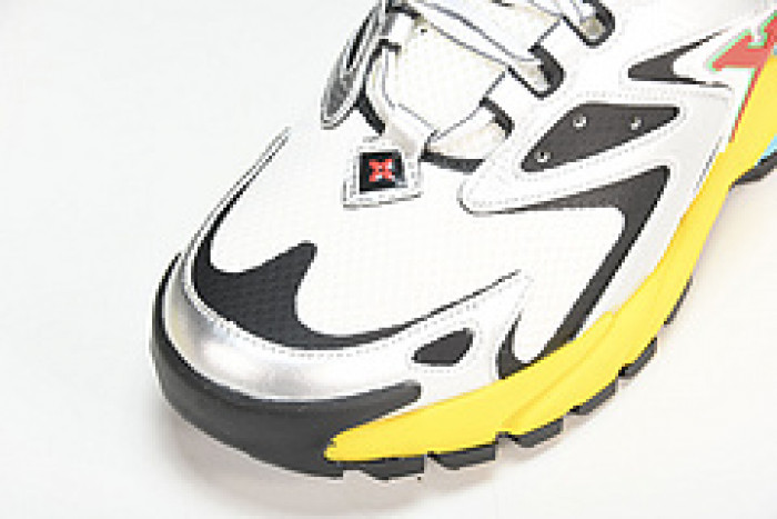 lovt sneaker