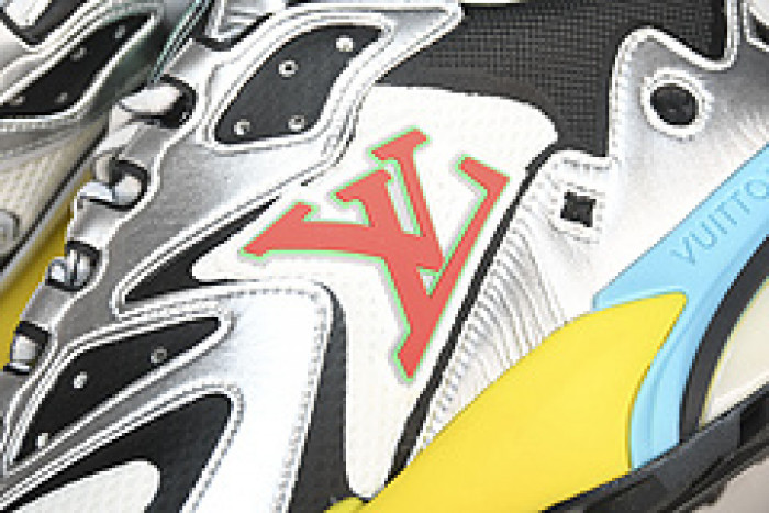 lovt sneaker