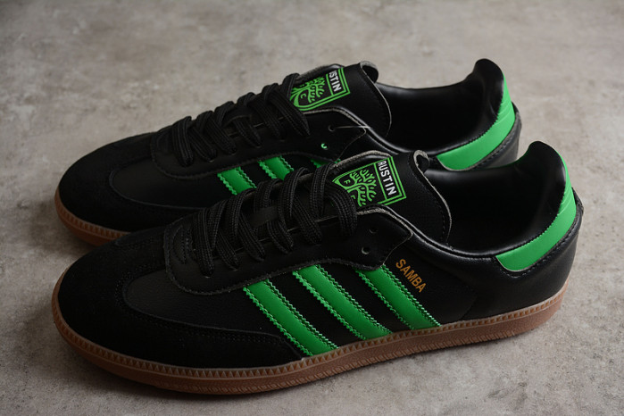 ad low-top sneaker 23031317