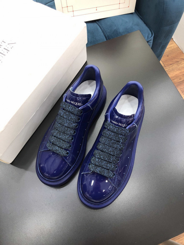 alex mcqu sneakers