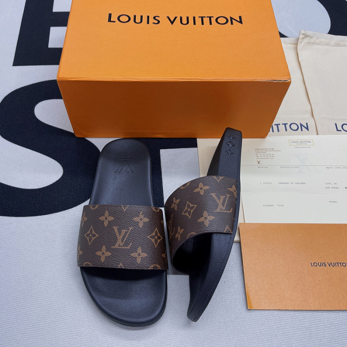 lovt sandal
