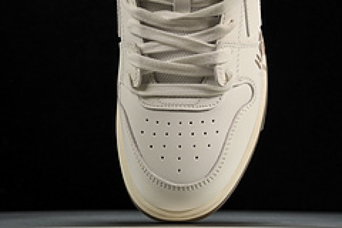 of sneakers 2308081