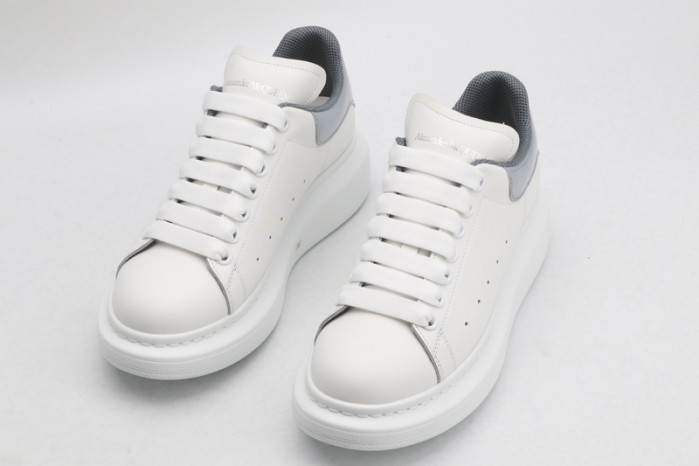 alex mcqu sneakers