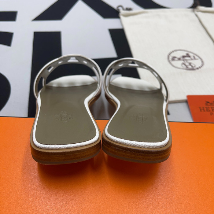 her slides 2306096