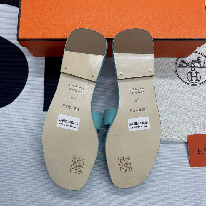 her slides 23060911