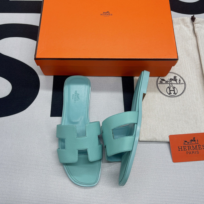 her slides 23060911