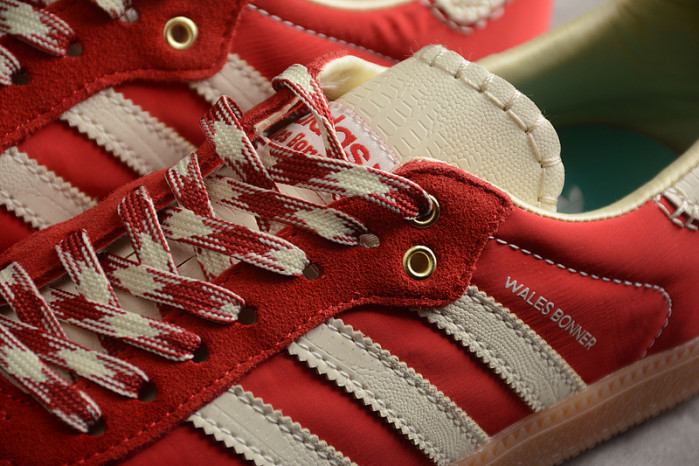 ad low-top sneaker 23031313